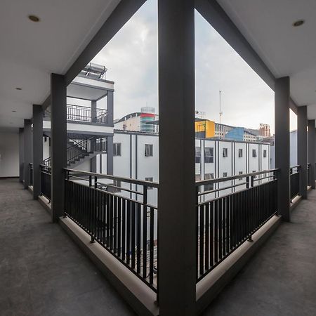 Oyo 1310 Urban Residence Yakarta Exterior foto