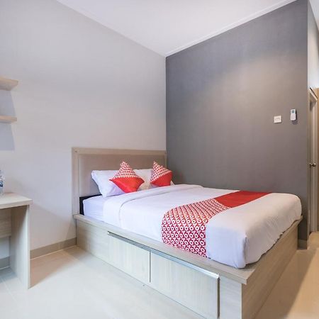 Oyo 1310 Urban Residence Yakarta Exterior foto