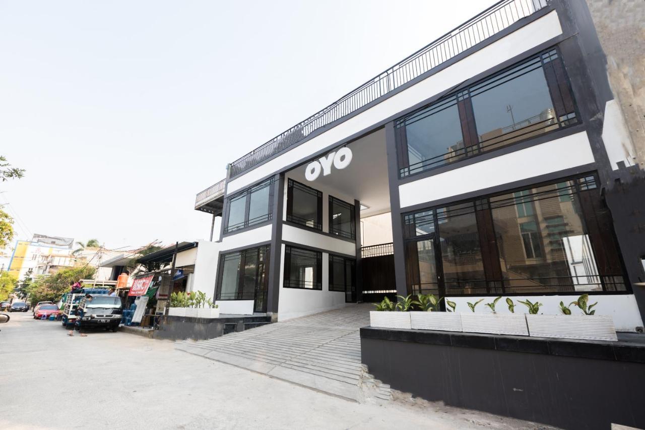 Oyo 1310 Urban Residence Yakarta Exterior foto