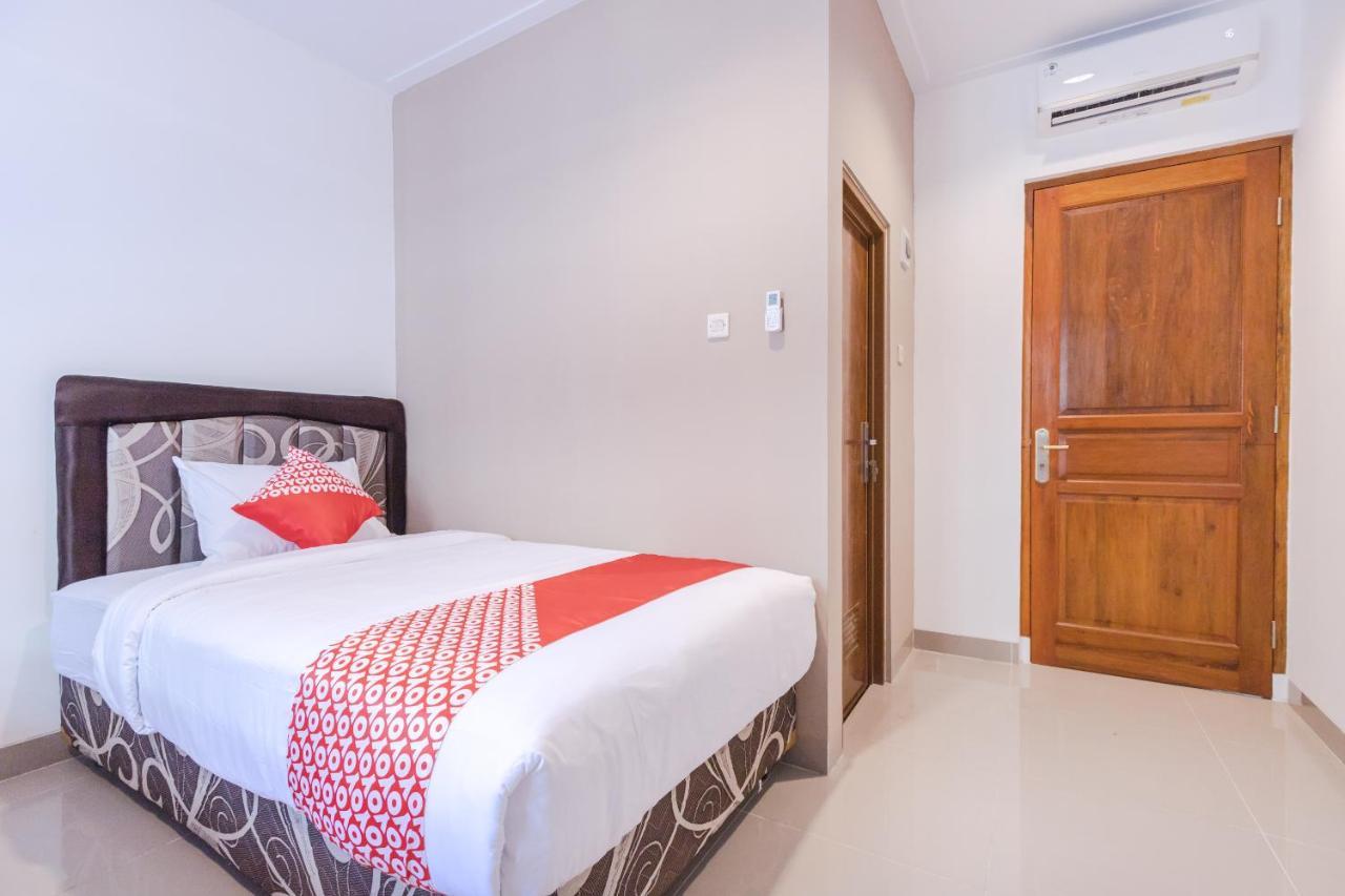 Oyo 1310 Urban Residence Yakarta Exterior foto